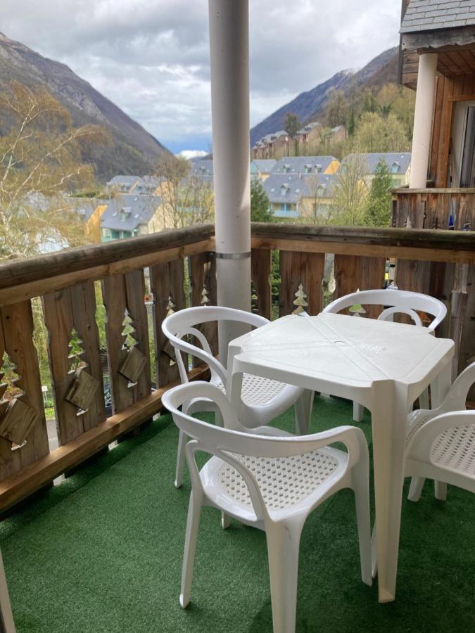 Appartement 4/6 pers 38m2, vue montagne, piscine chauffée, 500m centre ville Cauterets Exterior foto